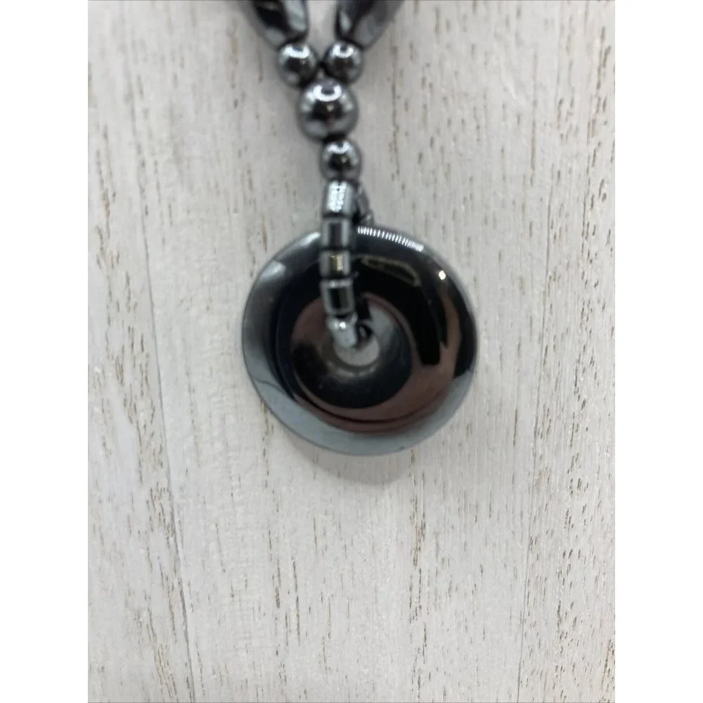 Hematite   Disc‎ Pendant  Necklace 18” Beads Barrel Clasp Black